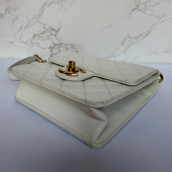 Chanel chic pearl flap bag – Sacs a bandouliere, Cuir (photo 9 of 20)