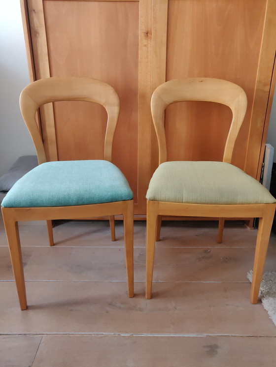 Image 1 of 5 bis 6 Stühle aus massivem Kirschholz, dänisches Design