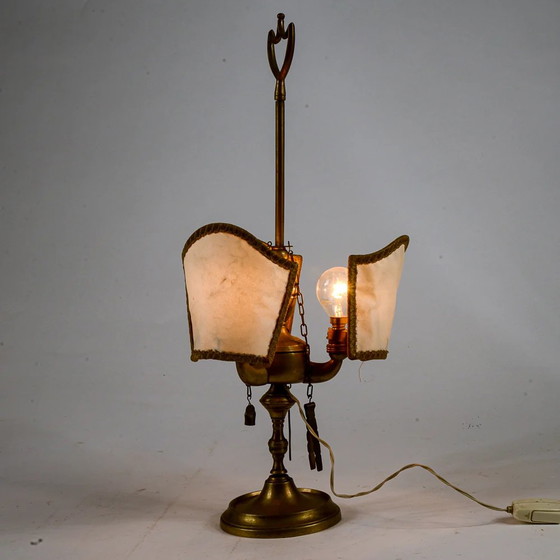 Table Lamp, Florentine Antique Electrified Brass Oil Lamp, Late 19th Century, Yellow, Vintage (photo 3 of 8)