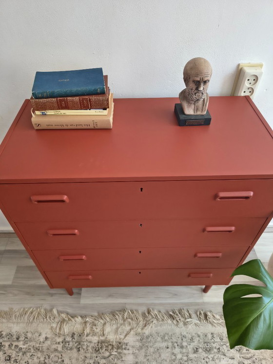 Vintage Swedish Chest of Drawers – Terracotta Red – Mid Century – Sideboard, Wood (photo 5 of 8)