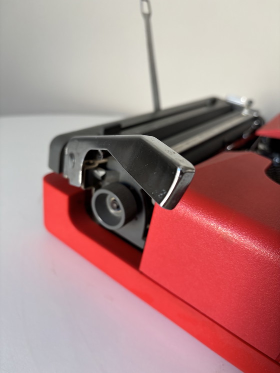 Image 1 of Macchina da scrivere Underwood 23 vintage rossa non funzionante