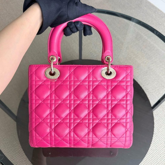 Image 1 of DIOR LADY MEDIUM - CANNAGE LAMSLEER FELROZE GOUDEN BESLAG