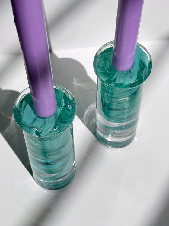 Image 1 of Kosta Boda Paire de bougeoirs Verre Atoll Turquoise Vert menthe Anna Ehrner Massive Swirl