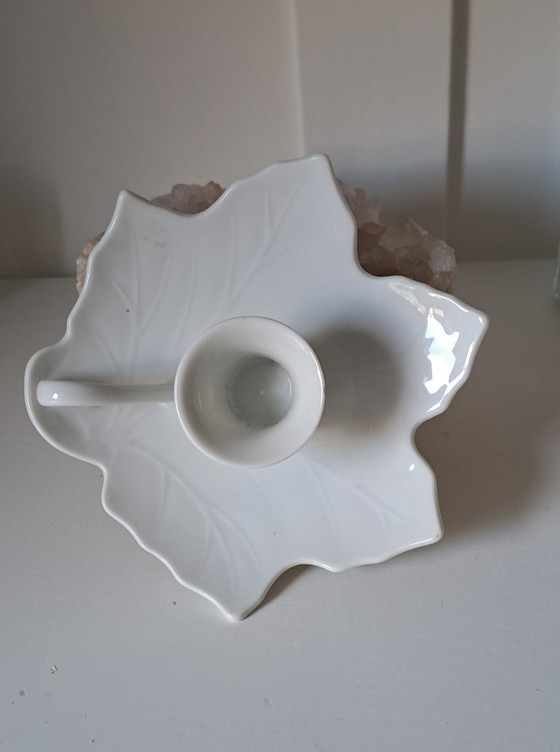 Unique nice white candle holder in the shape of an oak leaf.🕎 – Table accessories, Porcelain (photo 14 of 14)