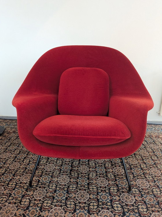 Knoll Womb Chair in rood alpaca - Eero Saarinen – Stoelen / fauteuils, Metal, Textile (photo 8 of 10)