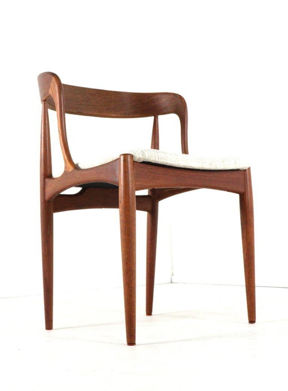 Image 1 of Set 10 Johannes Andersen voor Uldum mobelfabrik stoelen vintage 