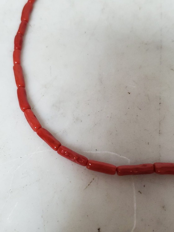 Image 1 of Sieraden - Bloedrode koraalketting. (ref 4045)