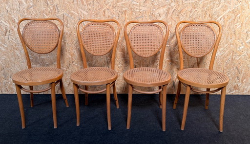 Thonet’ ZMP Radomsko Gebogen Houten Stoelen