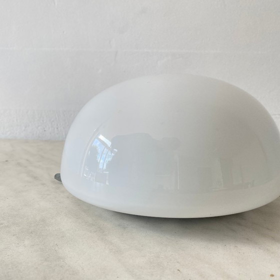 Image 1 of Plafonnier ou applique murale demi lune 20 cm verre opaline blanc 1960 1970 luminaire ancien