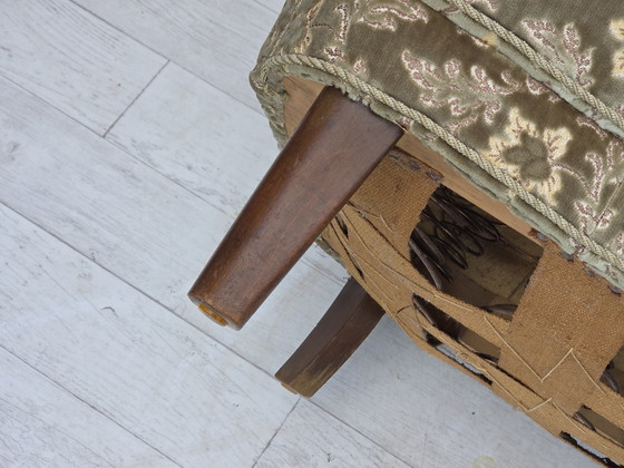 Image 1 of Divano danese a 3 posti curvo degli anni '60, velluto verde da arredamento, gambe in legno di faggio.