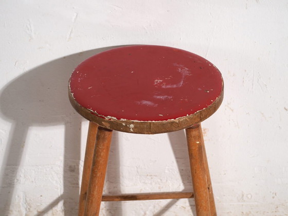 Antique wooden stool with round seat – Central Europe, circa 1950 – Rustic (photo 11 of 34)