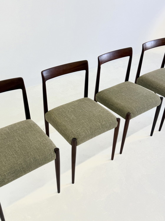 Image 1 of Juego de 4 sillas de comedor Lübke con madera de palisandro.