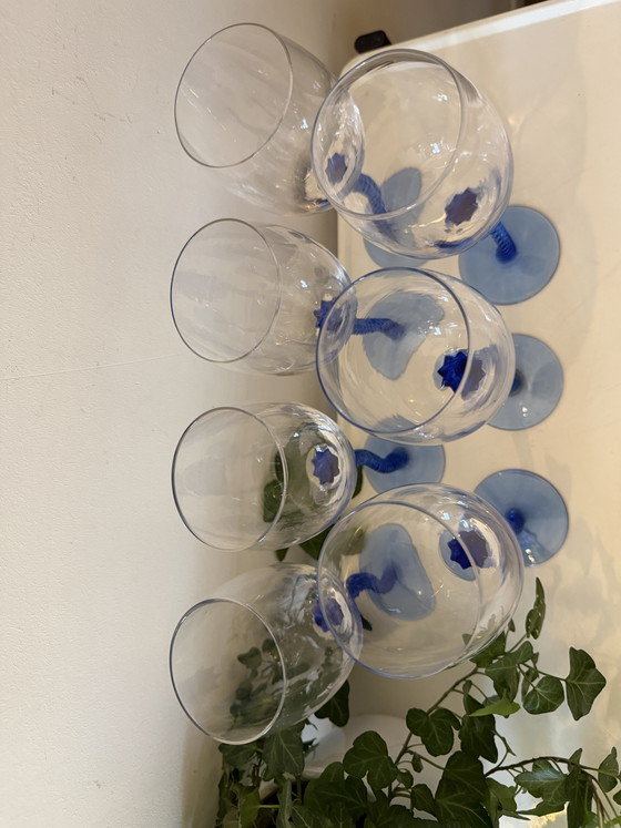 Set of 7 vintage wine glasses with wavy stem – Glass & Decanter, Crystal (photo 5 of 7)