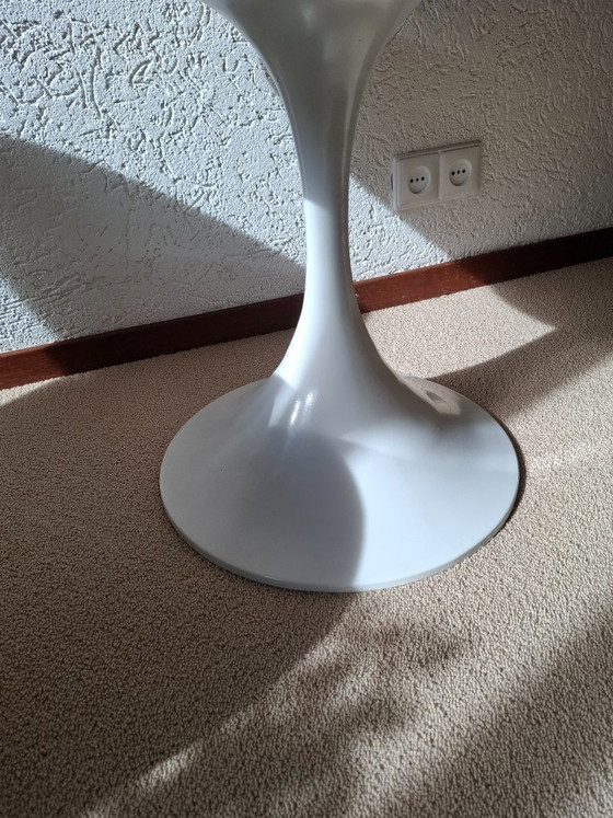 Tavolino vintage bianco rotondo modello Tulip 1970 – Tavolini, Altro (photo 3 of 7)