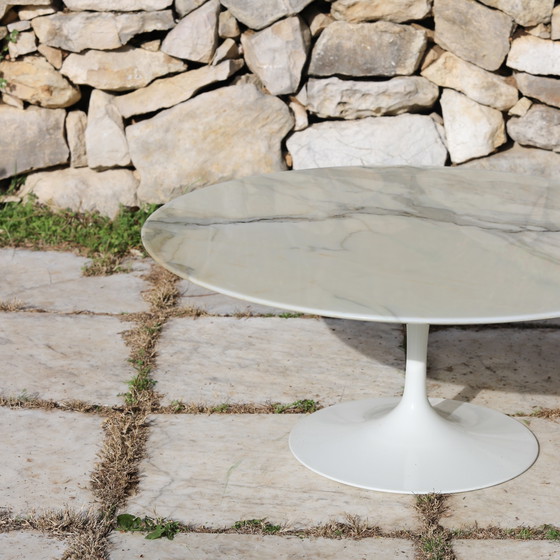 Image 1 of Table basse Tulip Eero Saarinen Knoll