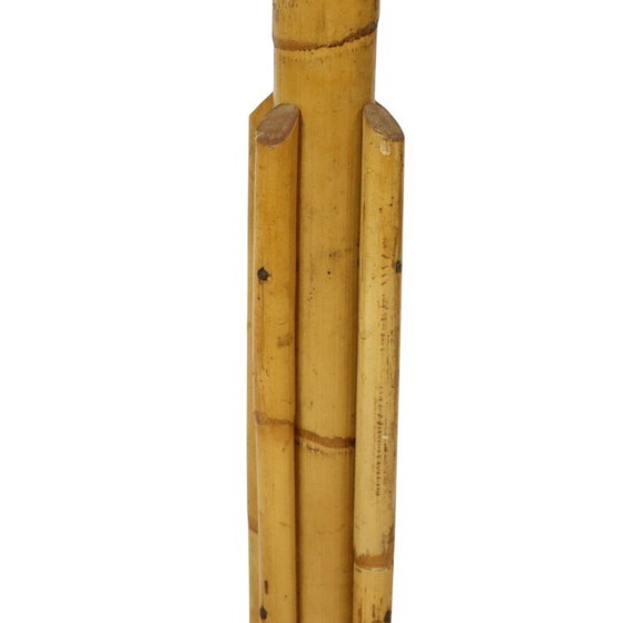 Image 1 of Raro perchero de pie de ratán latón