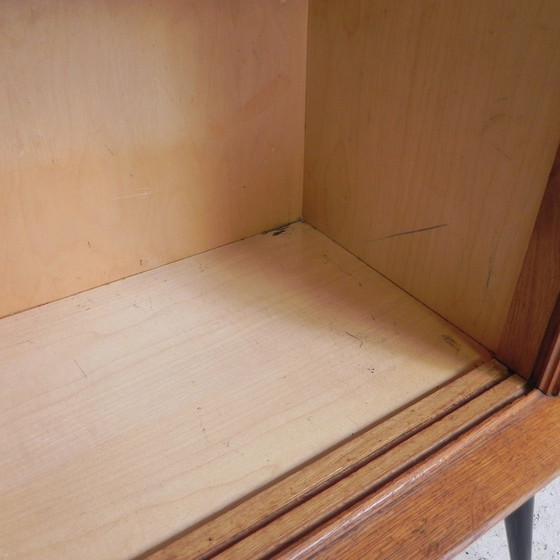 Image 1 of Secretaire met schuifdeuren op ranke poten, jaren 50