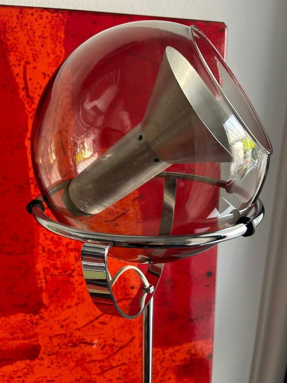 Image 1 of Raak ligtelijn vloerlamp