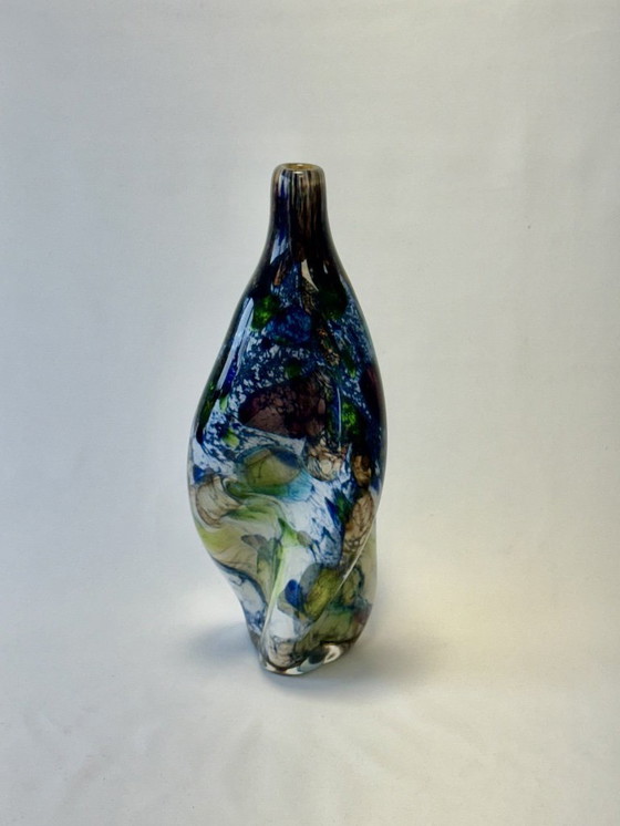 Image 1 of Hoge glazen vaas van 42cm. Unique door de spiraalgewijste vorm.