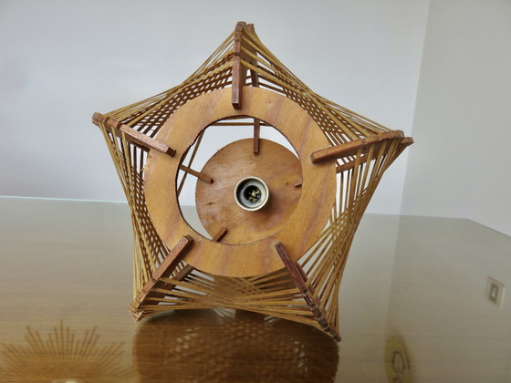 Image 1 of Lámpara escandinava de alambre y madera de los años 60 y 70