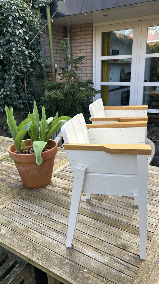 2 Piet Hein Eek kinderstoeltjes