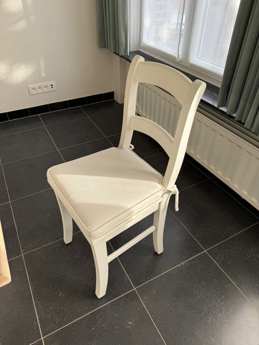 Dining table + 6 chairs