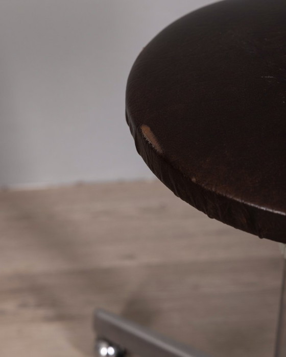 Image 1 of Tabouret vintage des années 1960 en métal et cuir, style industriel