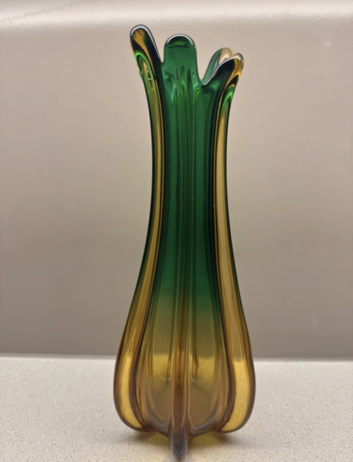Murano Sommerso vase