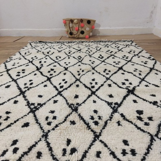 Image 1 of Authentiek Marokkaans Beni Ourain-tapijt 250 x 140 cm – Handgemaakt Berber wollen tapijt