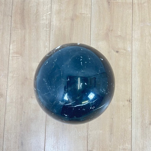 Table basse en verre courbé et sphère de marbre noir, Giorgio Cattelan pour Cattelan, 1980