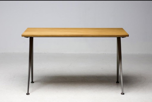 Jean Prouvé Direction Desk “Compass” Limited Edition – RAW Steel & Natural Oak | Vitra – eettafels, Wood (photo 2 of 12)