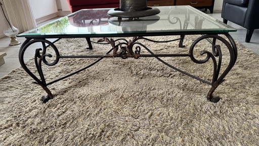 Tavolino da caffè vintage con base in ferro battuto – salontafels, Glass, Iron