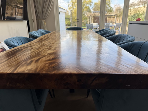 Image 1 of Tavolo da pranzo in legno di quercia con finitura epossidica (3 metri)
