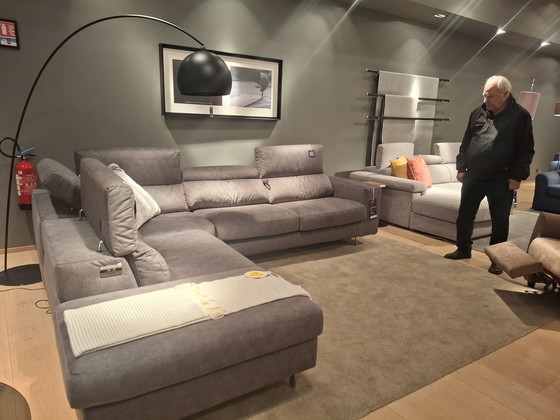 Image 1 of Poltronesofa Sofa