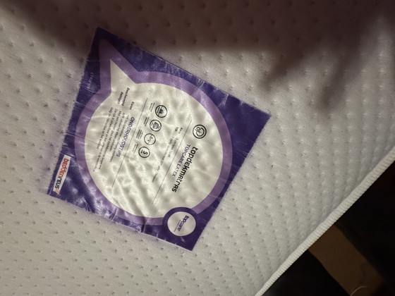 Image 1 of Hülsta Hülsta elektrisch verstelbaar bed met ombouw, bovenkasten, boekenplanken en spiegel. 