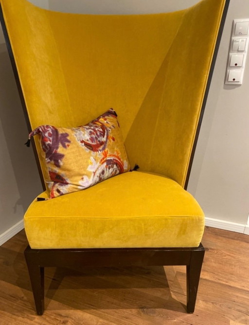 Gestoffeerde fauteuil.