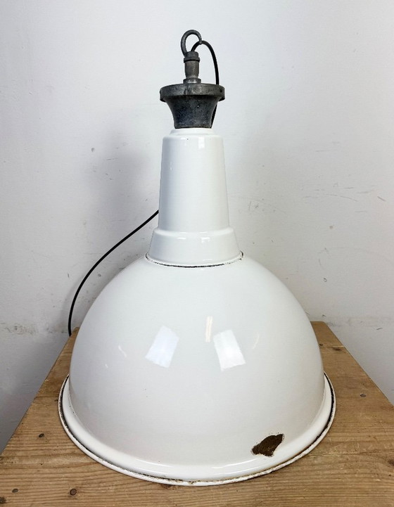 Image 1 of Grande lampada a sospensione industriale in smalto bianco britannico di Benjamin, anni '60