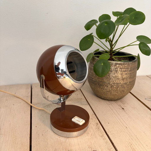 Space Age Eyeball Tischlampe in Braun und Chrom-Finish, 60er-70er Jahre.