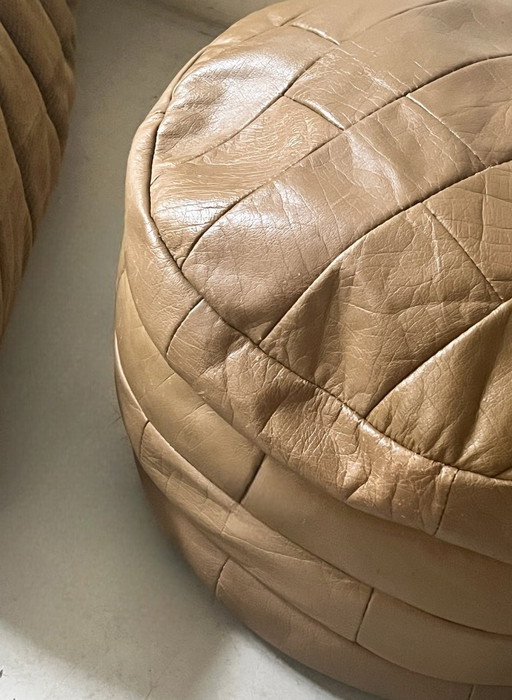 pouf en cuir véritable patchwork attribué a de sede