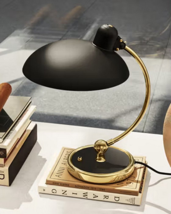 Image 1 of Fritz Hansen Kaiser Idell 6631 Luxus Lámpara de mesa / Lámpara de mesa - Edición limitada