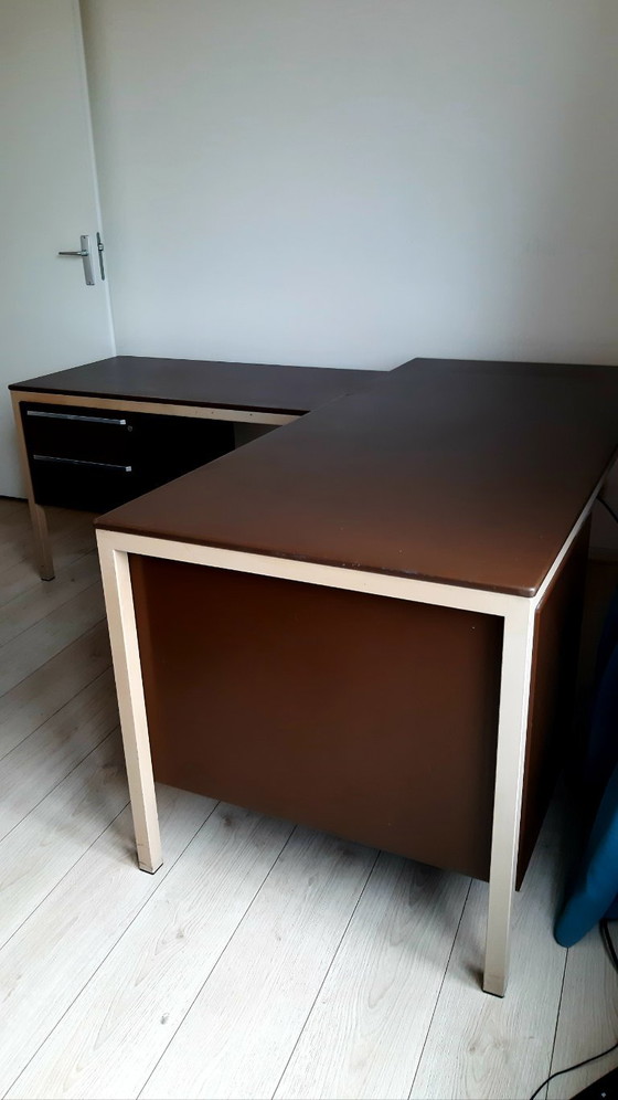 Vintage industrieel metalen hoek bureau jaren 70. – Asmeta (photo 5 of 6)