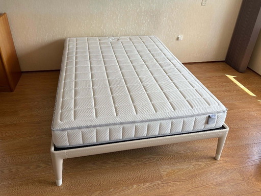 Cadre de lit Auping Essential (140 x 200 cm) avec matelas Auping Cresto Firm