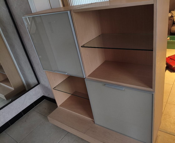 Image 1 of Moderne design opbergkast van hout en glas – 120 cm – In perfecte staat