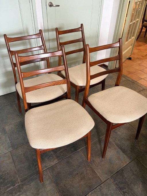 4 x eetkamerstoelen Casala - opnieuw gestoffeerd - izgs