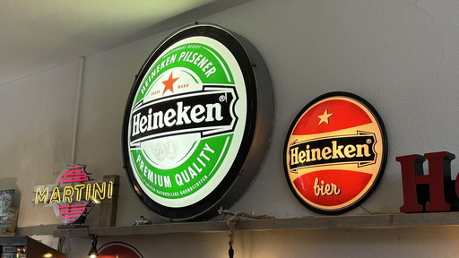 Grande boîte à lumière HEINEKEN pour l'hospitalité