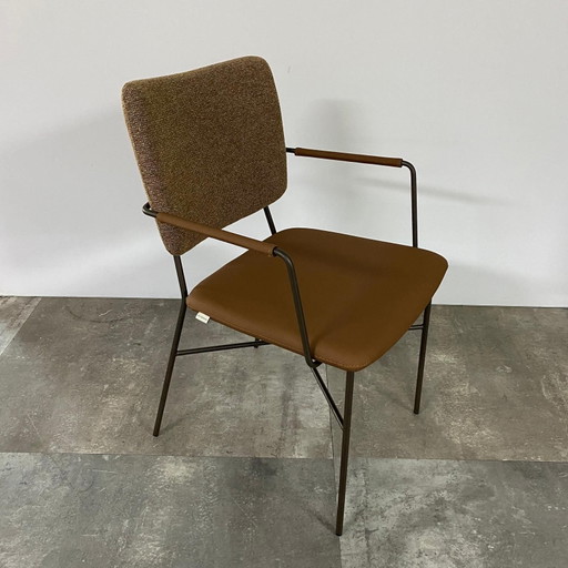 Kiko set of 6 – Bert Plantagie, eetkamerstoelen, Textile, Lambskin