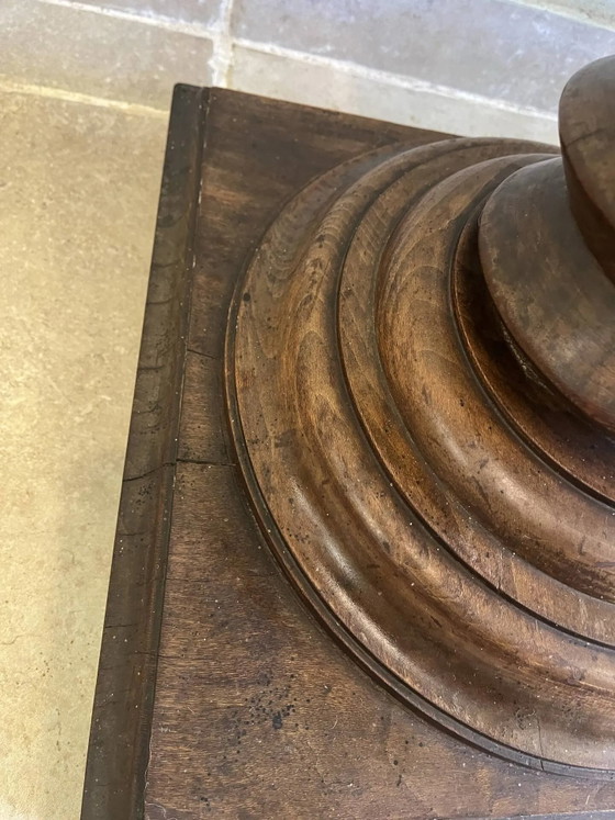Piédestal colonne torsadée dans le style d'une vis de pressoir à vin. – Selettes, Wood, Rustic (photo 4 of 11)