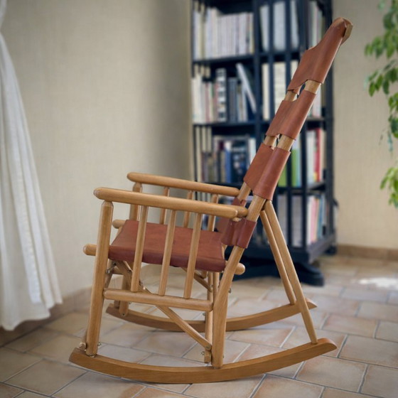 Image 1 of Handcrafted folding rocking chair made of solid wood and natural leather