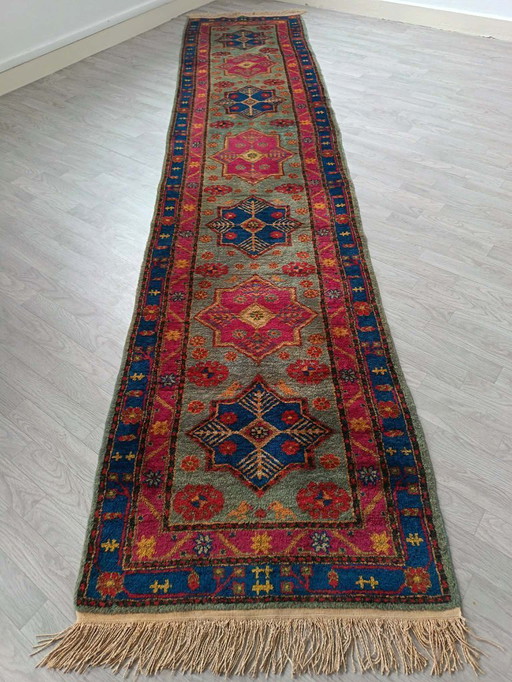 Alfombra de pasillo hecha a mano Shirvan