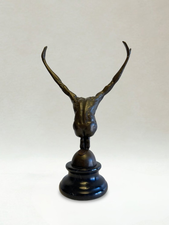 Image 1 of Art Deco style sculpture – Male nude in balance – Decorative bronze – 29 cm